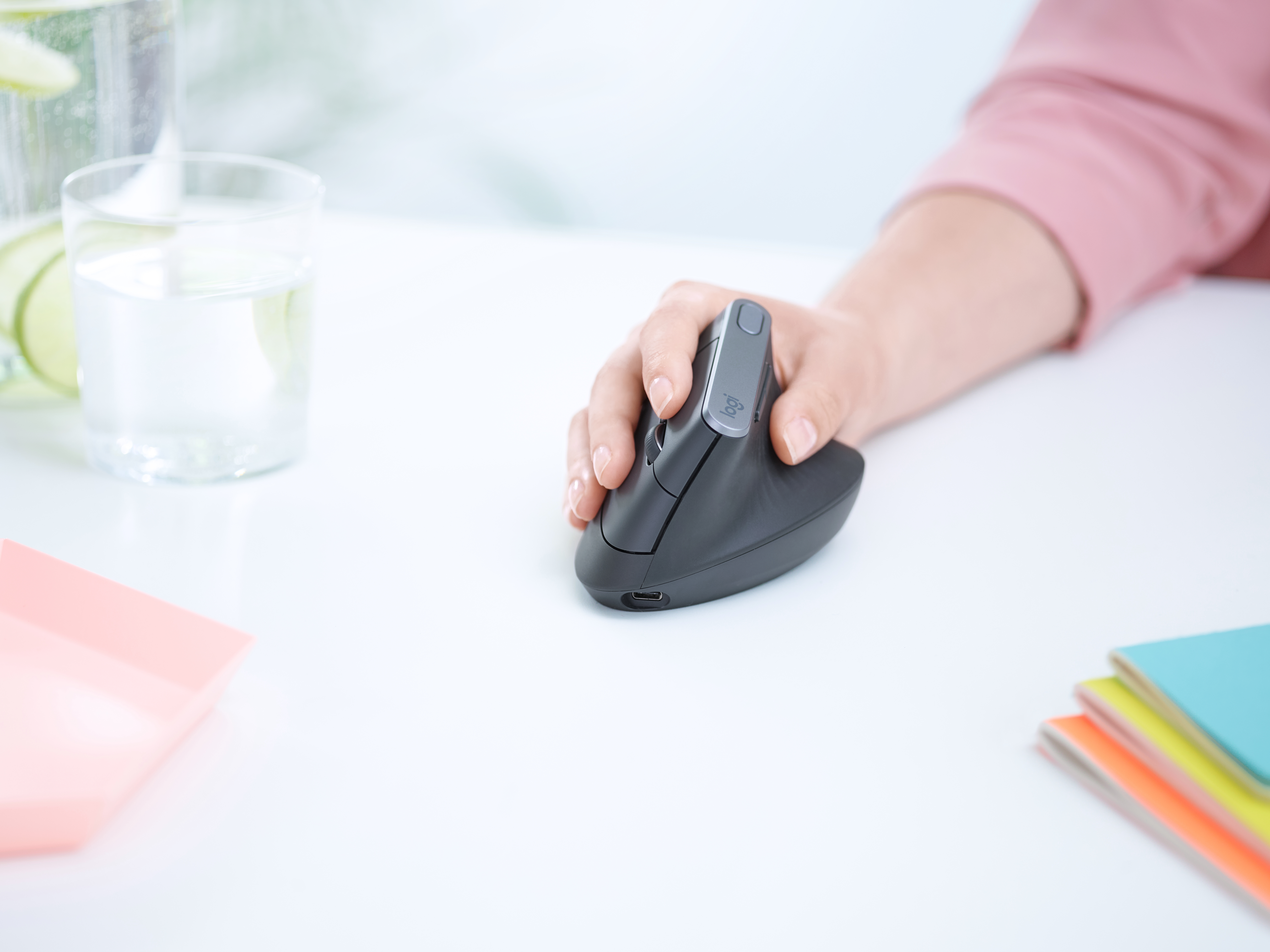 Maus Logitech MX Vertical Bluetooth/Wireless USB